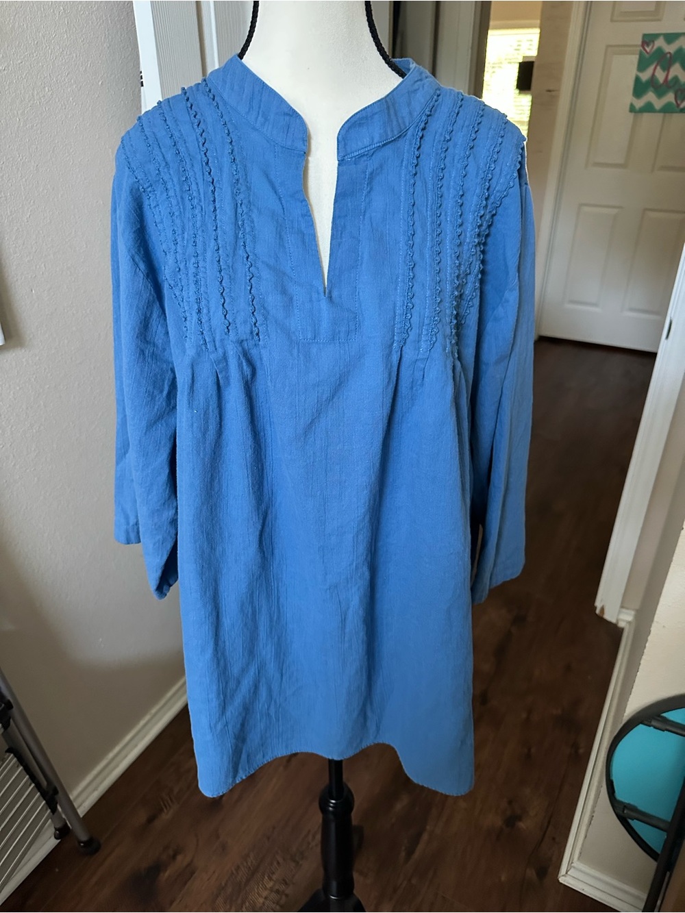Lane Bryant Blue cotton Split-Neck Tunic Top size 22-24. EUC.
